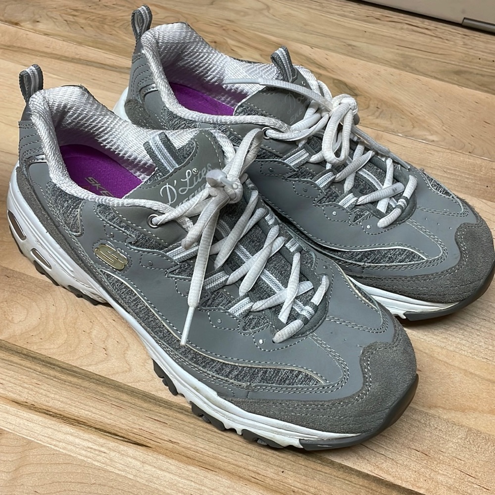 Skecher Me Times